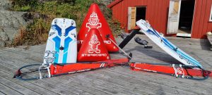 Nye rundings bøyer og 2 junior foil brett til Arendals Seilforening